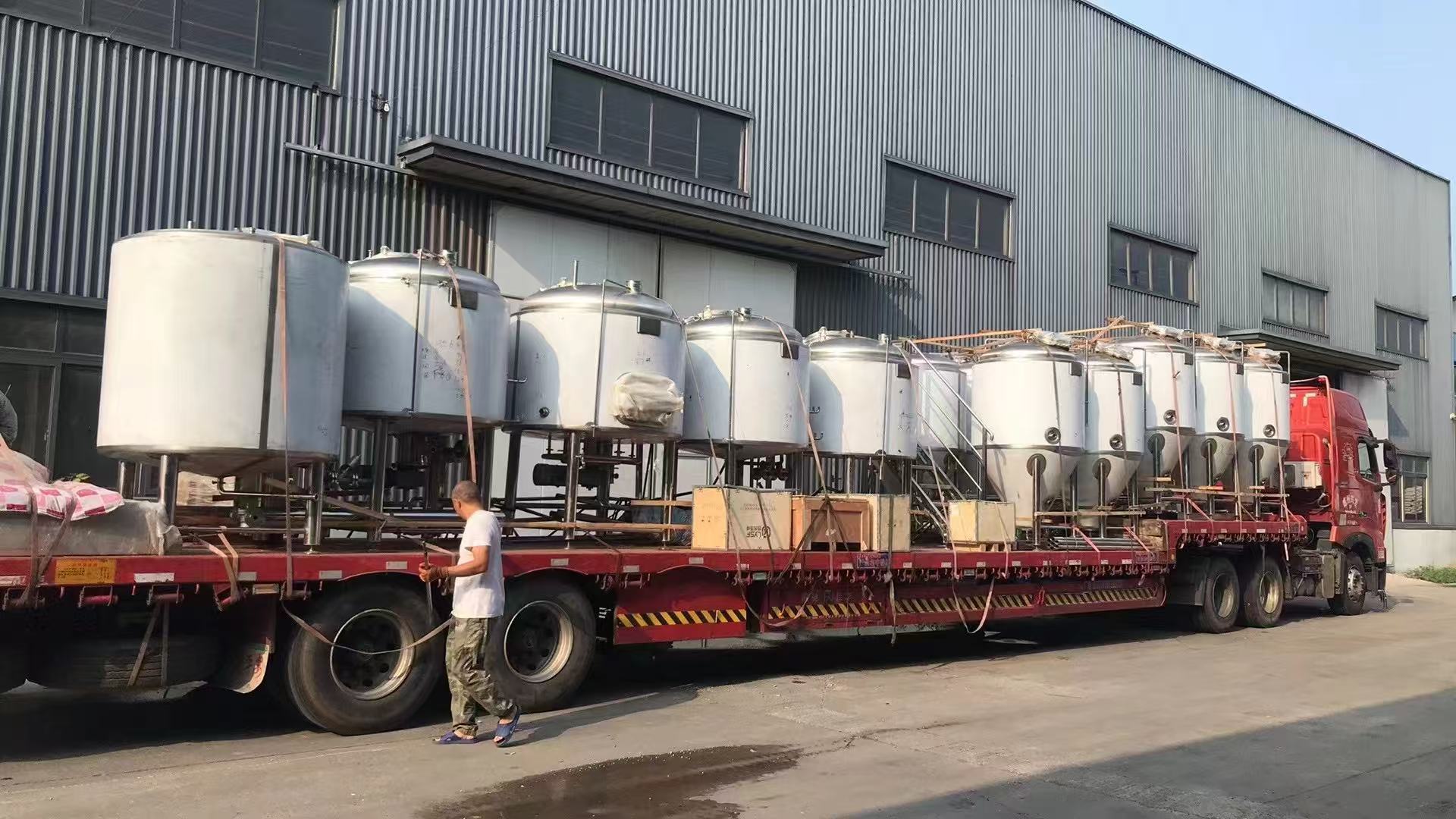 鼎湖精酿啤酒设备厂—精酿啤酒设备